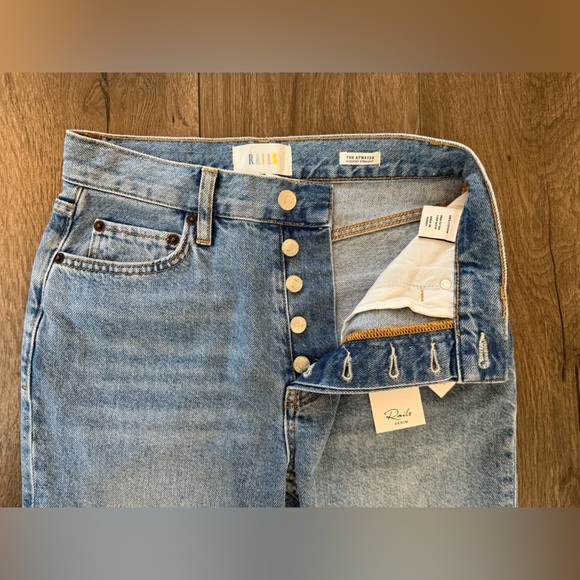 NWT Rails The Atwater Slouchy Straight Leg Crop Jean Blue Bleach Hem Size 23 - Picture 9 of 14